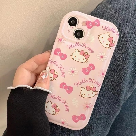 Hello Kitty iPhone Case - Picture 3 of 4